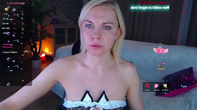 LiSinDoll online show from 12-15-25, 03:55