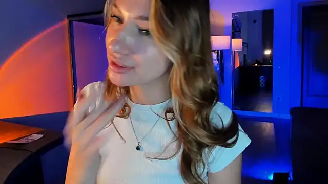 MariGven online show from 11-18-25, 02:32