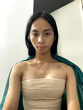 AlmiraFhaye online show from 10-13-25, 02:44