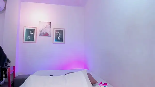 Snapshot of babe_katty chatting on 12-05-25, 11:52 babe katty online show from 12-05-25, 11:52