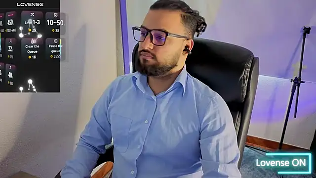 Ernesto-Rodriguez82 online show from 09-11-25, 03:56