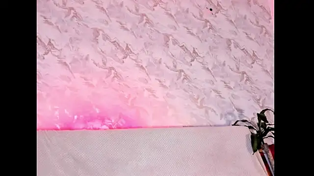 Snapshot of missweetpeach chatting on 09-20-25, 11:11 missweetpeach online show from 09-20-25, 11:11