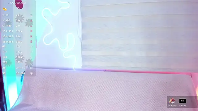 Snapshot of missweetpeach chatting on 10-22-25, 11:04 missweetpeach online show from 10-22-25, 11:04