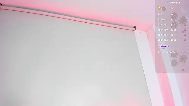 Snapshot of missweetpeach chatting on 02-06-26, 11:30 missweetpeach online show from 02-06-26, 11:30