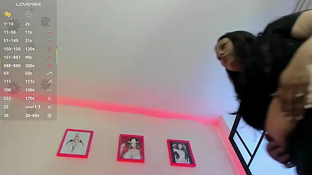 Snapshot of missweetpeach chatting on 02-15-26, 11:34 missweetpeach online show from 02-15-26, 11:34