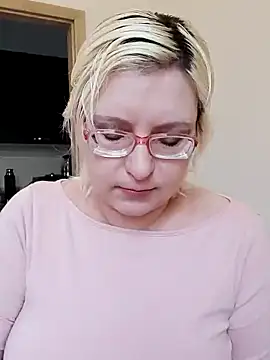 VikaKing online show from 10-24-25, 08:44