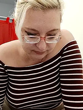 VikaKing online show from 01-31-26, 07:11