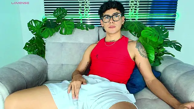 CamiiGuzmanX online show from 03-06-26, 09:00