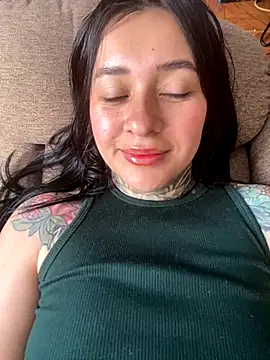 Snapshot of Rouse_07 chatting on 11-27-25, 03:25 Rouse 07 online show from 11-27-25, 03:25