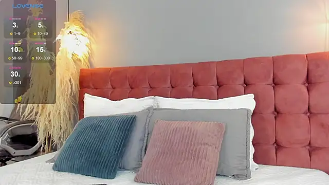 Tania 77  online show from 02-14-26, 12:24