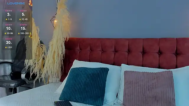 Tania 77  online show from 02-17-26, 12:12