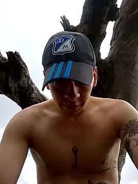 Thomasjons  online show from 11-07-25, 03:12