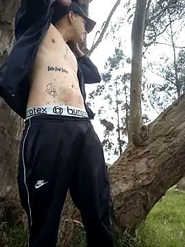 Thomasjons  online show from 11-26-25, 02:40