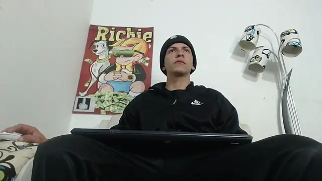 Thomasjons  online show from 11-29-25, 03:09