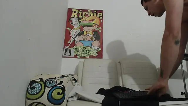 Thomasjons  online show from 12-18-25, 08:48