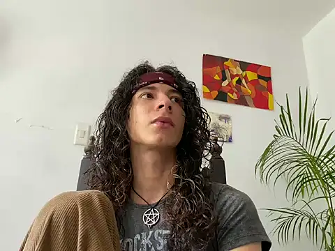 camille delrey online show from 11-07-25, 05:13