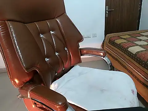 Hazel Angel online show from 12-22-25, 10:07