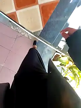 meomeocute online show from 11-13-25, 05:50