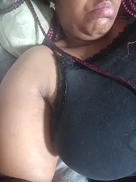 Snapshot of maleberish chatting on 12-18-25, 09:15 maleberish online show from 12-18-25, 09:15