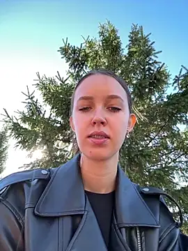 ElliRose online show from 09-27-25, 05:01