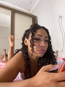 Snapshot of jhennyfer chatting on 09-13-25, 05:07 jhennyfer online show from 09-13-25, 05:07