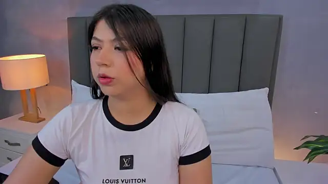 anagil  online show from 12-18-25, 01:50