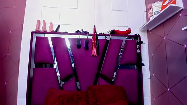 Asshley sky online show from 11-28-25, 03:20