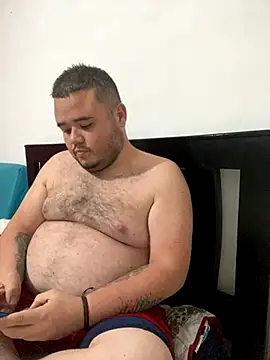 Snapshot of Chimbo-1996 chatting on 10-13-25, 02:22 Chimbo-1996 online show from 10-13-25, 02:22