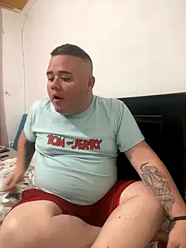 Snapshot of Chimbo-1996 chatting on 10-26-25, 02:50 Chimbo-1996 online show from 10-26-25, 02:50