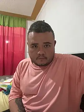 Snapshot of Chimbo-1996 chatting on 11-06-25, 10:21 Chimbo-1996 online show from 11-06-25, 10:21