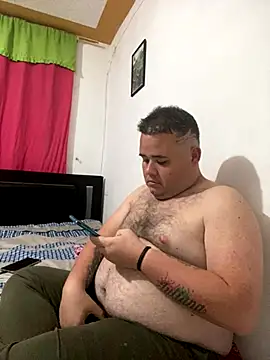 Snapshot of Chimbo-1996 chatting on 11-19-25, 02:44 Chimbo-1996 online show from 11-19-25, 02:44