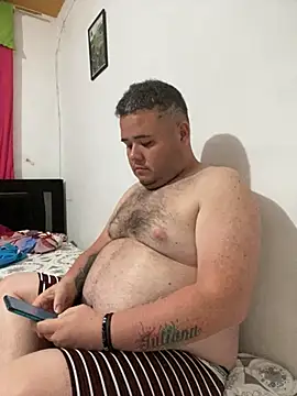 Snapshot of Chimbo-1996 chatting on 11-23-25, 12:54 Chimbo-1996 online show from 11-23-25, 12:54