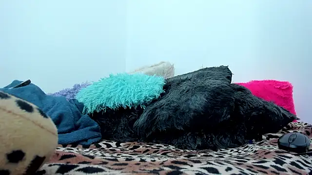 Adrianna Arias online show from 09-13-25, 06:46