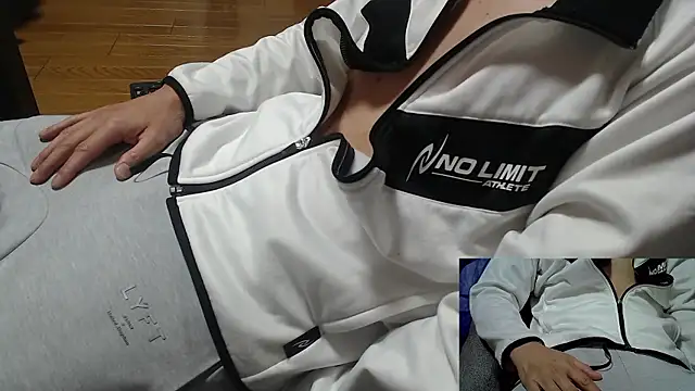 Snapshot of Yasu2000 chatting on 11-27-25, 02:02 Yasu2000 online show from 11-27-25, 02:02