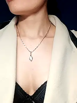 Hinna x online show from 11-29-25, 01:52