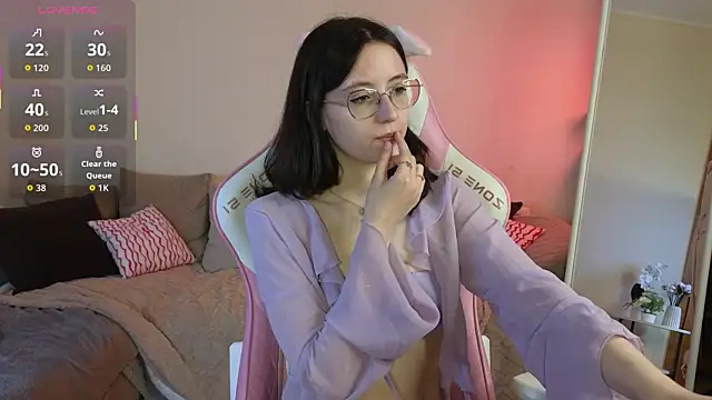 EsmaWonka online show from 04-19-26, 07:07