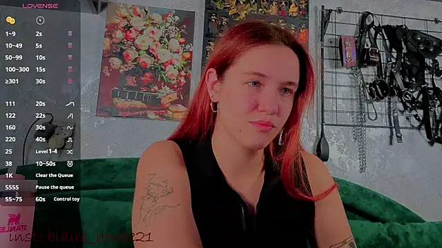 Snapshot of the_high_priestess chatting on 10-16-25, 05:08 the high priestess online show from 10-16-25, 05:08