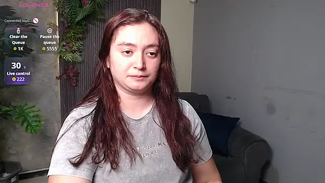 Snapshot of Anaa_Rose chatting on 07-14-26, 06:35 Anaa Rose online show from 07-14-26, 06:35