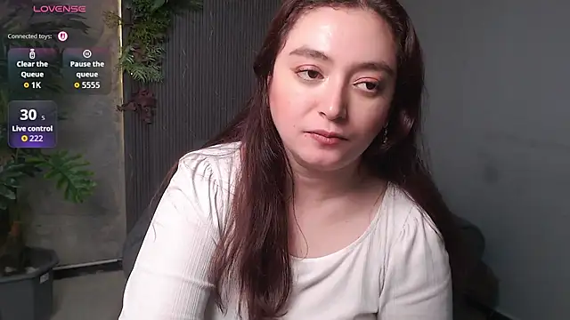 Snapshot of Anaa_Rose chatting on 07-15-26, 05:29 Anaa Rose online show from 07-15-26, 05:29
