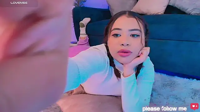 Snapshot of nicemiiaa7_ chatting on 12-02-25, 09:25 nicemiiaa7 online show from 12-02-25, 09:25