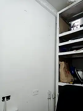 Snapshot of ashley_moss chatting on 09-08-25, 08:08 ashley moss online show from 09-08-25, 08:08