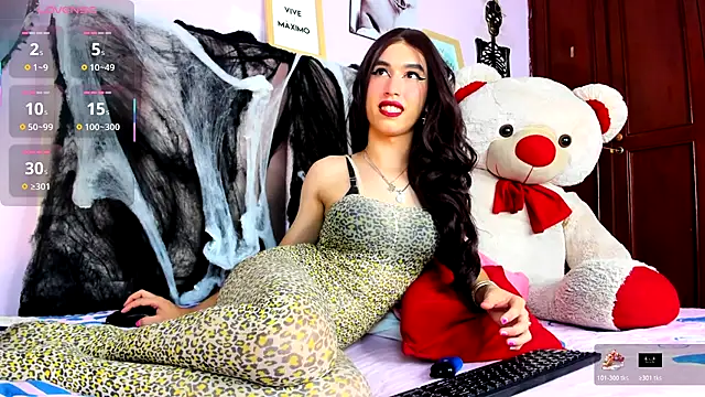 Snapshot of ashley_moss chatting on 10-22-25, 05:34 ashley moss online show from 10-22-25, 05:34