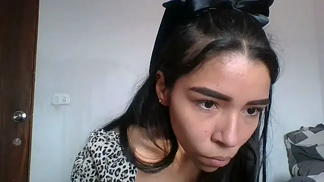 Candy Grey28 online show from 10-01-25, 02:45