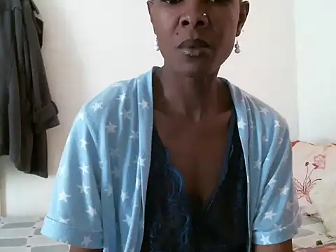 Pretty miss devilxxx35 online show from 09-16-25, 07:09