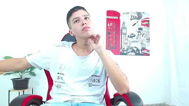 Cumandres18 online show from 10-01-25, 01:50