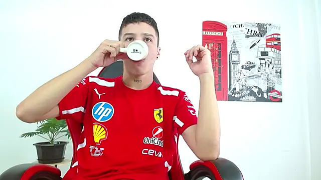 Cumandres18 online show from 10-04-25, 02:15