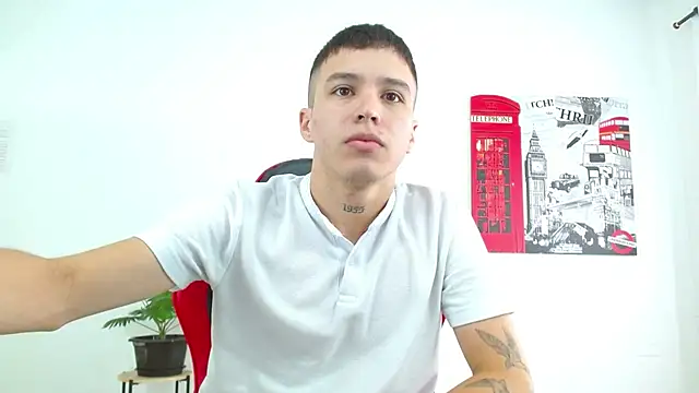 Cumandres18 online show from 11-19-25, 01:55