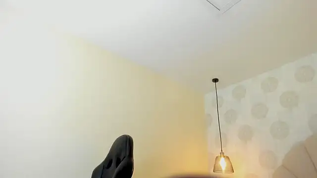 GIANAMILLER6 online show from 01-13-26, 12:21