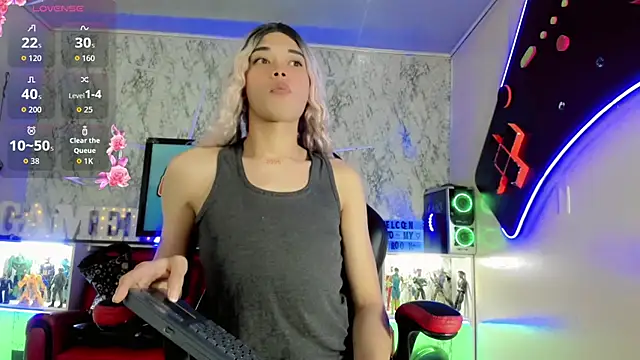 Madison Mujica online show from 10-13-25, 11:21