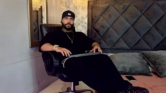 Apolo rousse1 online show from 09-23-25, 09:07